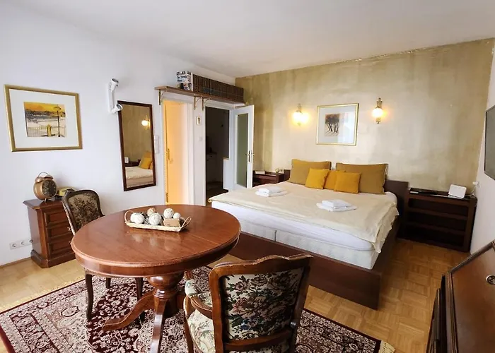 Appartement Innere Stadt *